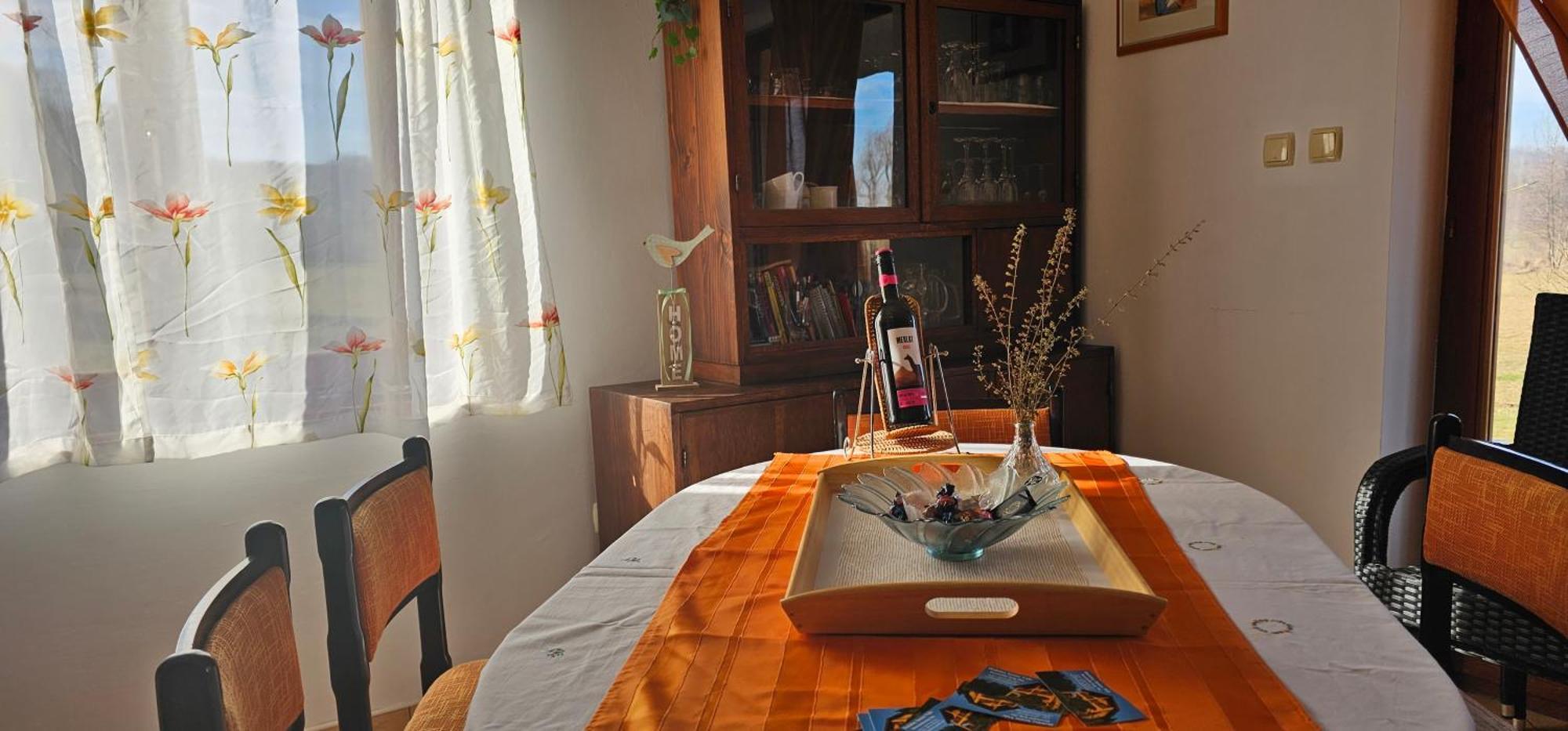 Holiday House And Apartments Vale Duga Resa Bagian luar foto